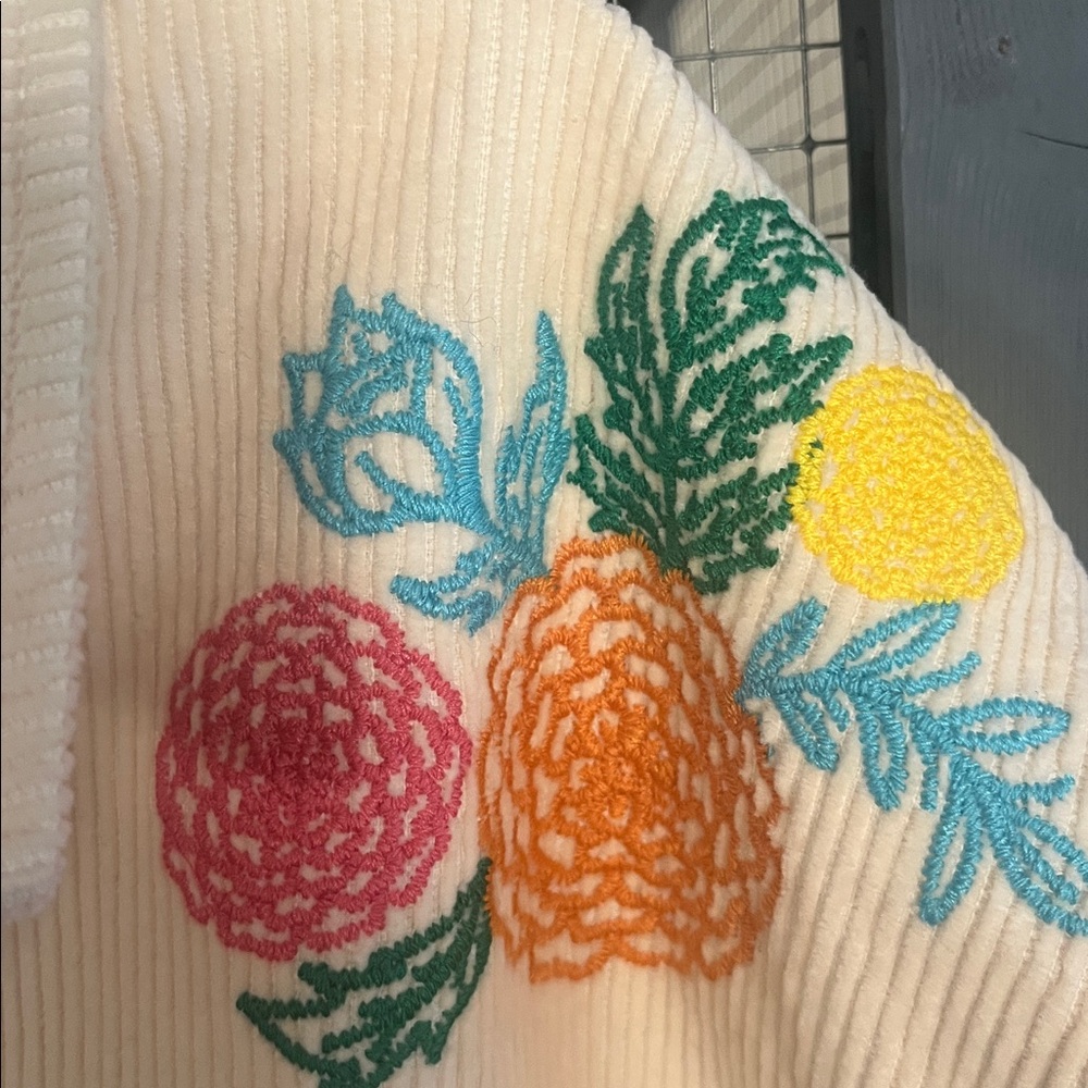 Disney Cream Ribbed Top - Picture 3 of 5